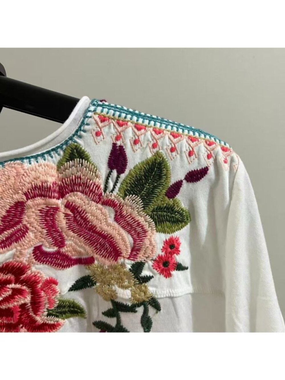 NWOT Johnny Was Cotton Embroidered Boho Floral V-Neck Mini Dress White Size 1X - Picture 10 of 16